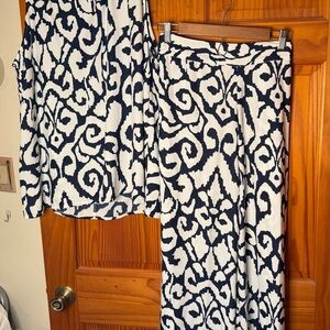 SOFT SURROUNDINGS 1X Sleeveless Blue/White Floral Top & L Wideleg Pants